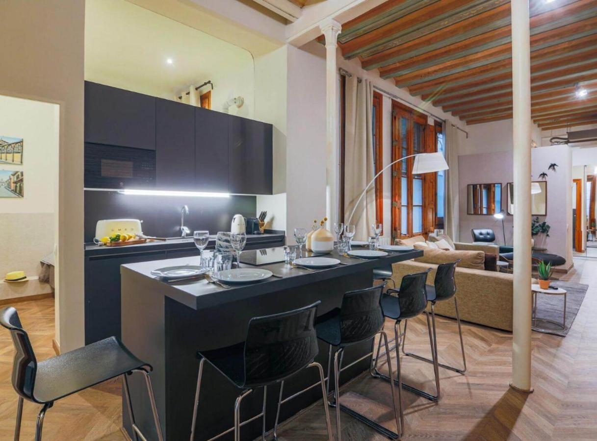 Avinyó- New Listing -Spacious Loft in the Gothic Quarter! Barcelona Exterior foto
